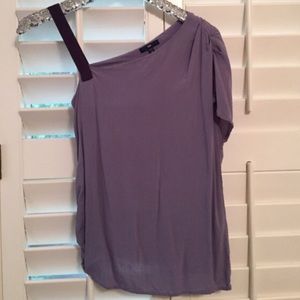 Beautiful purple one shoulder top with strap!
